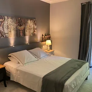 Bed & Breakfast Les Lofts LʼIsle-sur-la-Sorgue